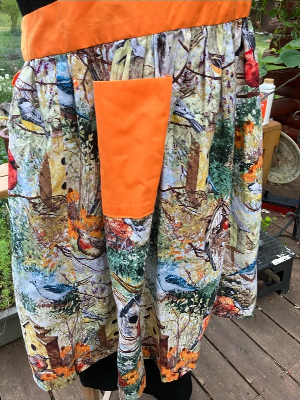 Apron handmade tie back with pockets and birds birdhouses pleated old fashioned